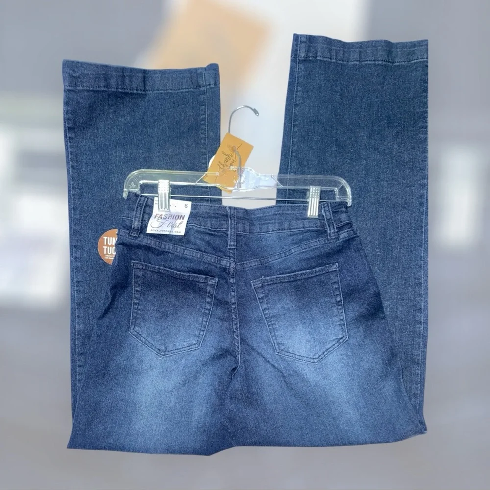 Royalty NWT High Waisted Wide Leg With Tummy Tuck Control Jeans - Picture 4 of 7